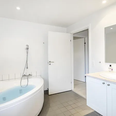 Four-bedroom In Ferienhaus *